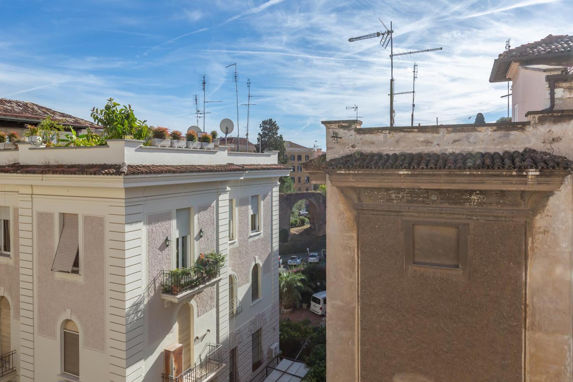 Aqua Claudia And Anio Novus Apartments Rome Exterior photo
